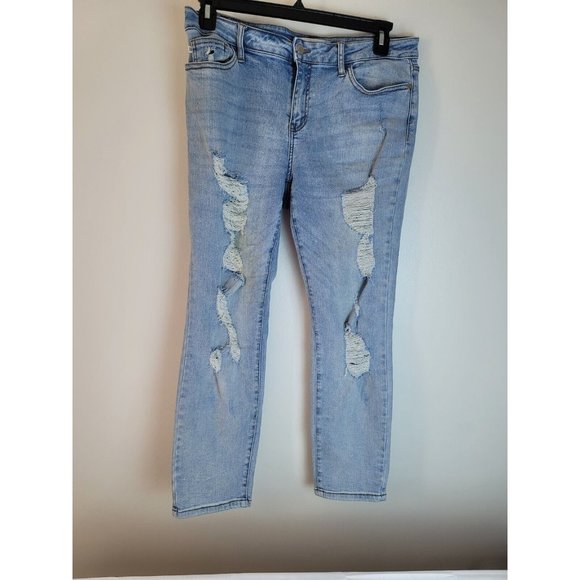 Judy Blue Denim - Judy Blue Womens Boyfriend Fit  Destressed Jeans 13/31